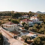 Elais House דירה