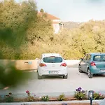 Elais House דירה *