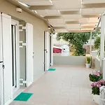 Elais House דירה *