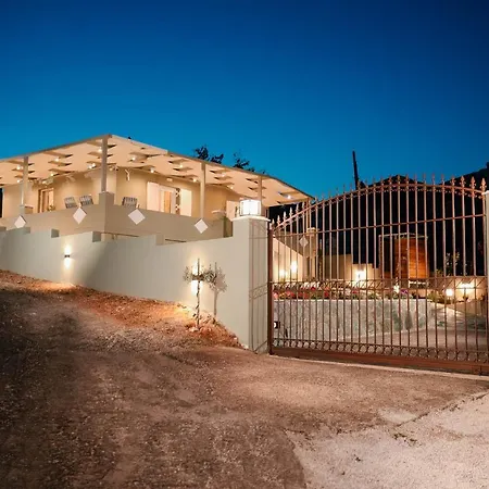Elais House דירה מת'וני