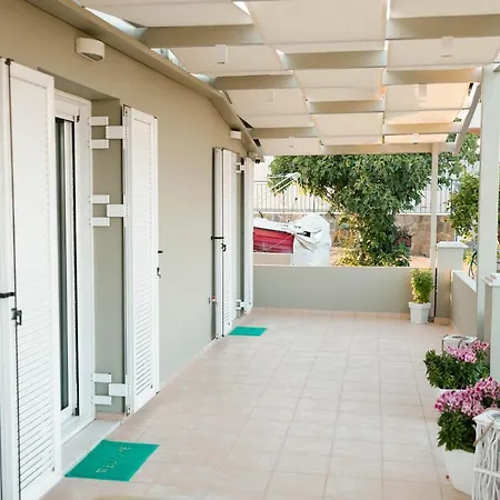 Elais House Διαμέρισμα *