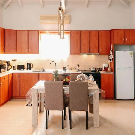 Elais House Apartment *