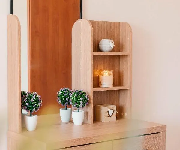 Apartament Elais House