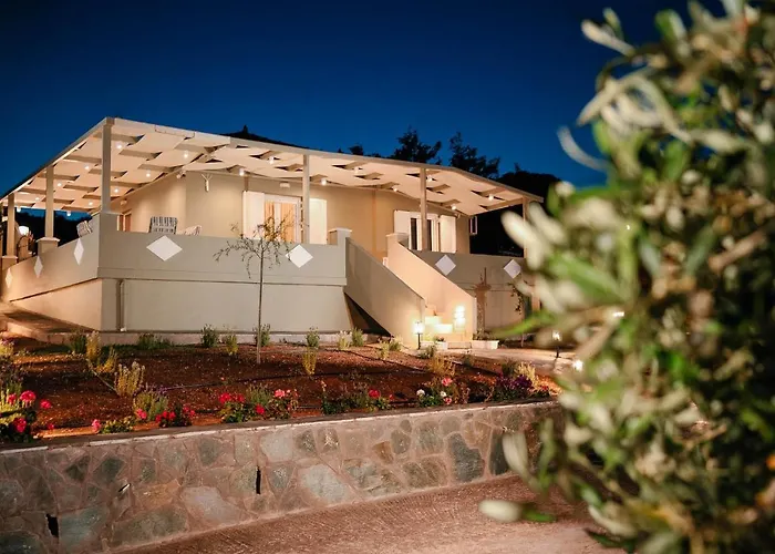 아파트 Elais House